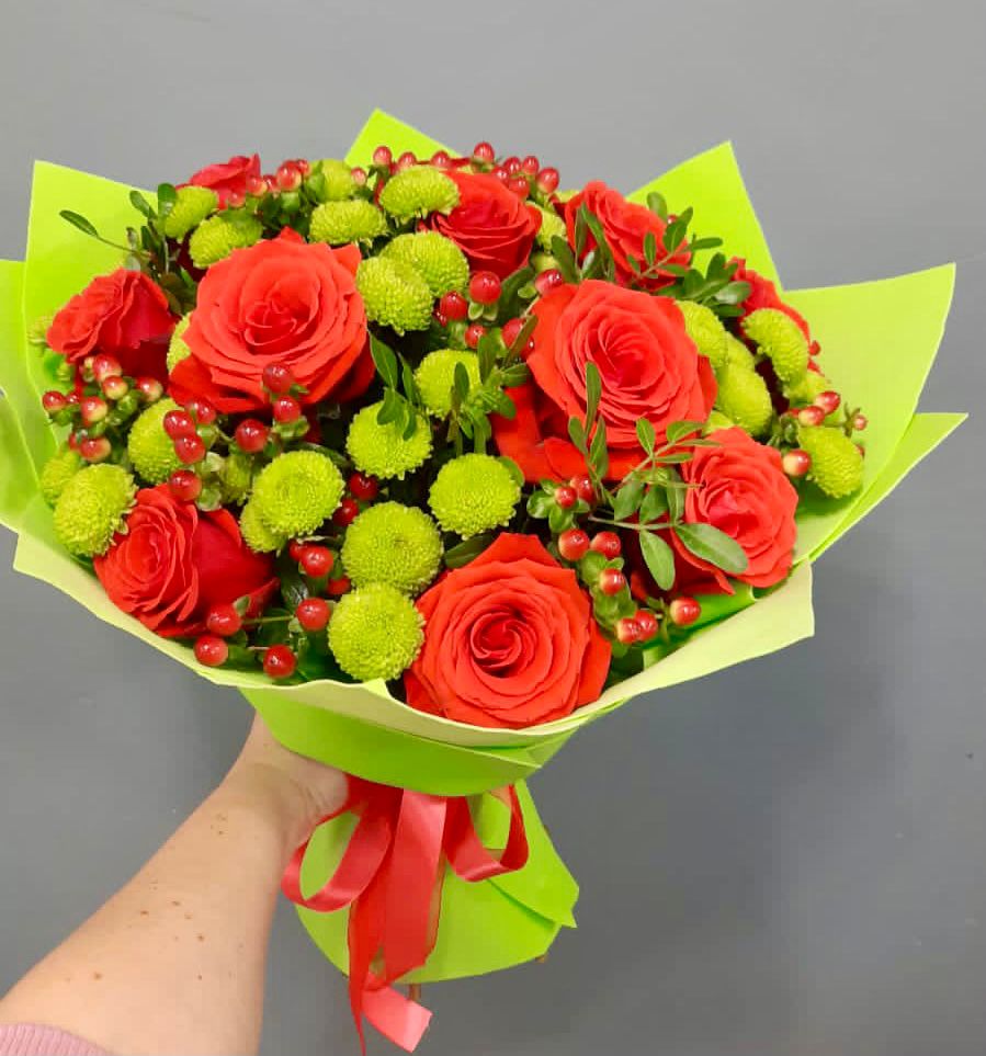 Букет цветов из: Хризантемы и Розы в Донском Ставропольского края