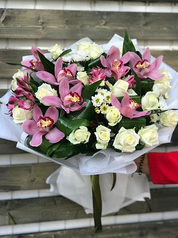 Букет цветов из: Розы и Хризантемы в Донском Ставропольского края