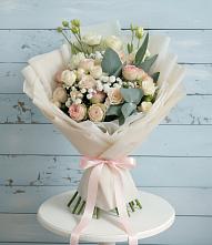 Букет цветов из:  Розы и Лизиантусы в Донском Ставропольского края