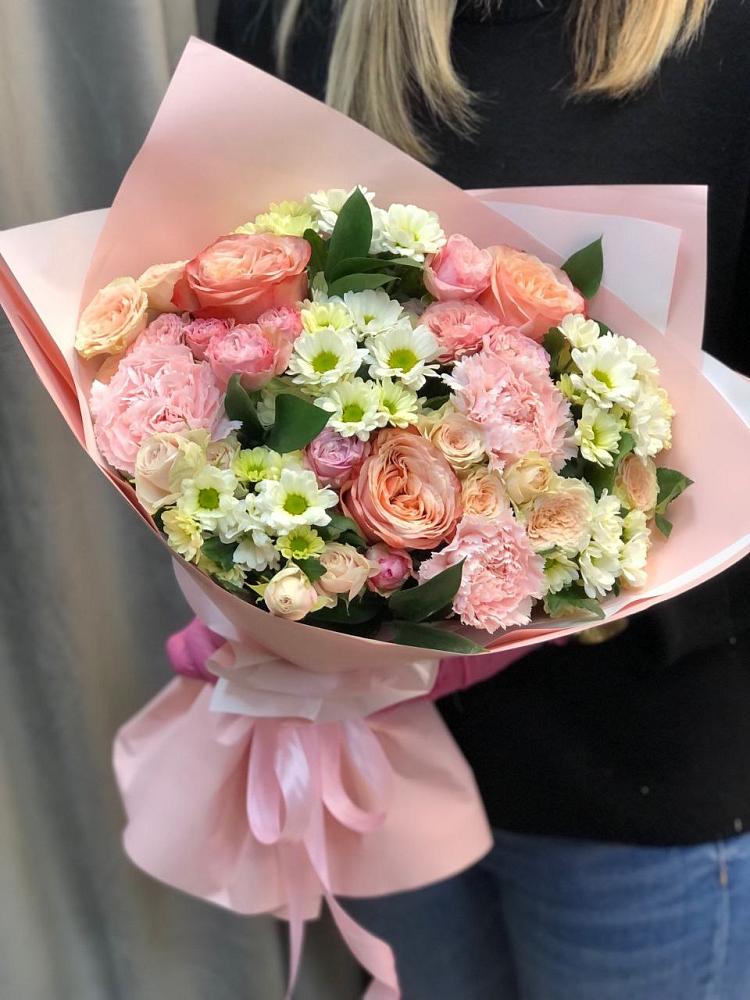 Букет цветов из: Гвоздики, Розы и Хризантемы в Донском Ставропольского края