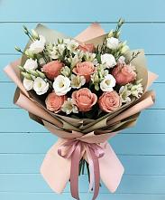 Букет цветов из:  Розы, Альстромерии и Лизиантусы в Донском Ставропольского края