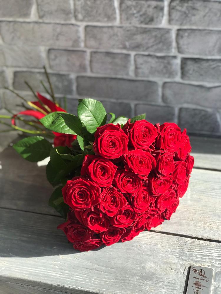 Букет Красные розы Фридом в Донском Ставропольского края