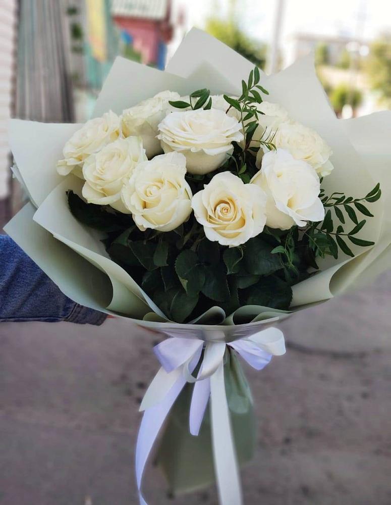 Букет Белые розы Проуд в Донском Ставропольского края