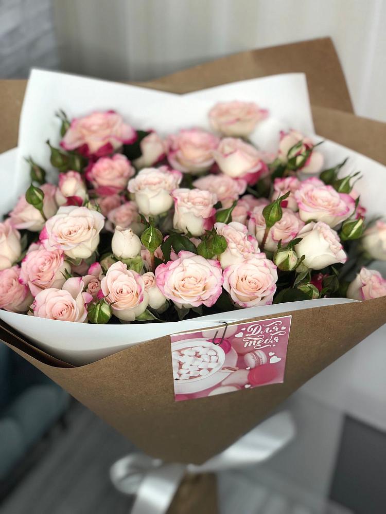 Букет цветов из: Розы в Донском Ставропольского края