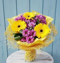 Букет цветов из:  Хризантемы и Герберы в Донском Ставропольского края