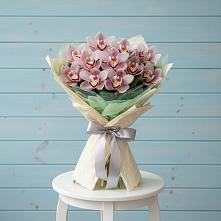 Букет цветов из:  Орхидеи и Розы в Донском Ставропольского края