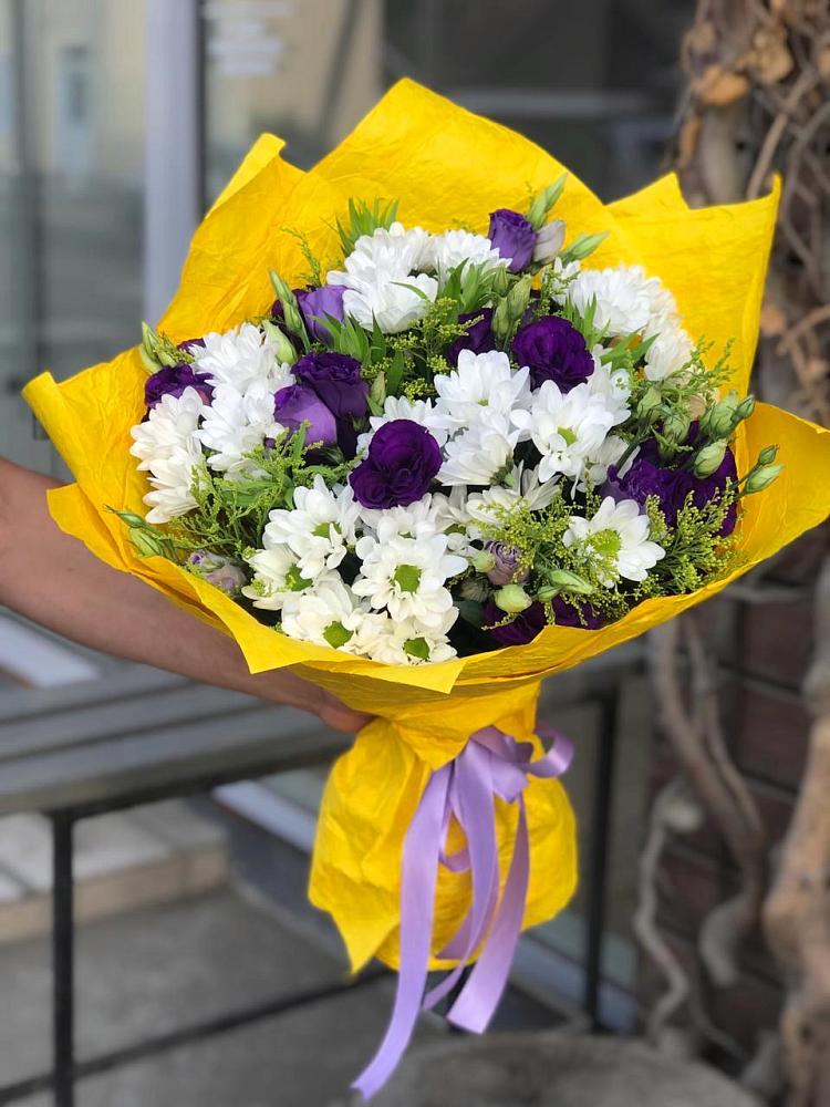 Букет цветов из: Ирисы, Хризантемы и Ромашки в Донском Ставропольского края