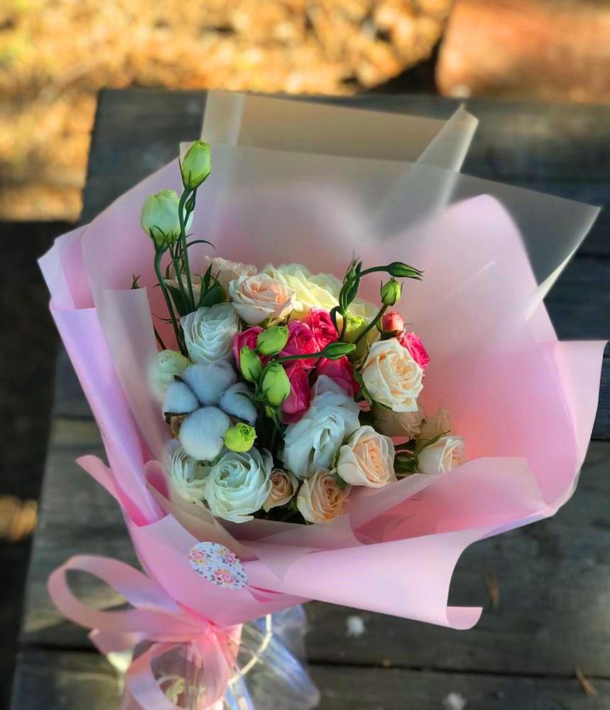 Букет цветов из: Розы и Лизиантусы в Донском Ставропольского края