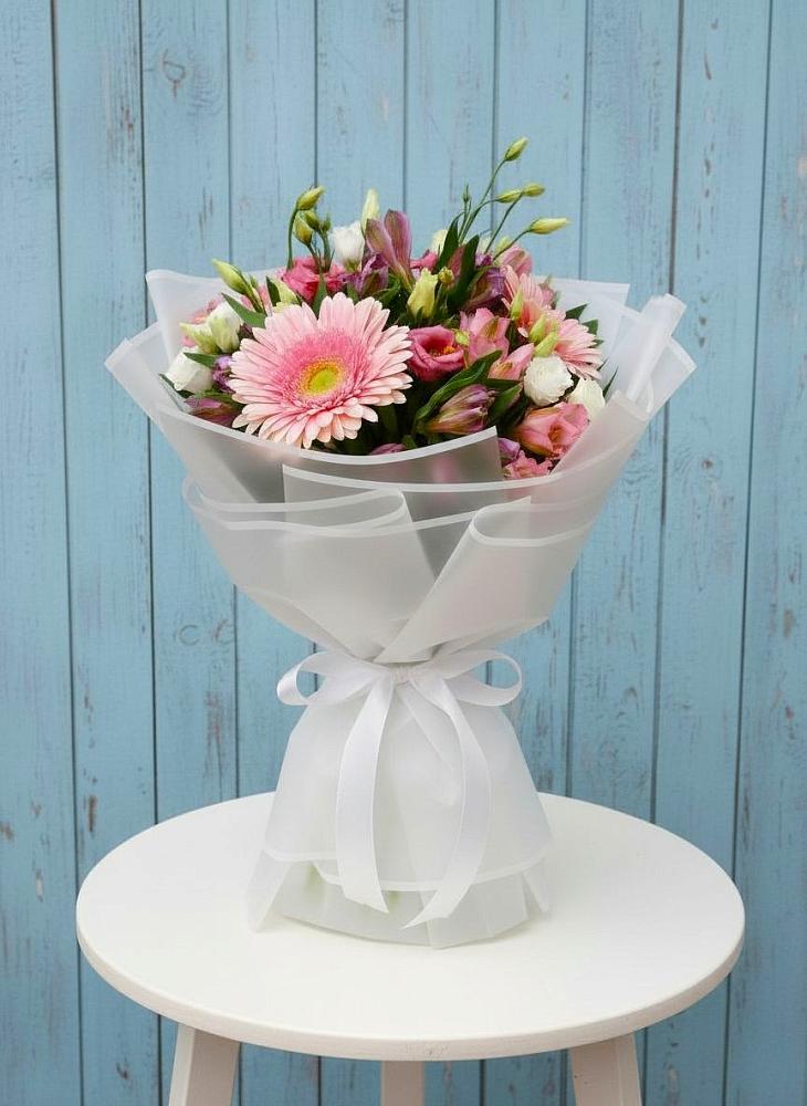 Букет цветов из: Герберы, Альстромерии и Лизиантусы в Донском Ставропольского края