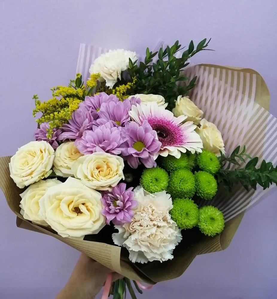 Букет цветов из: Хризантемы, Розы, Гвоздики и Герберы в Донском Ставропольского края