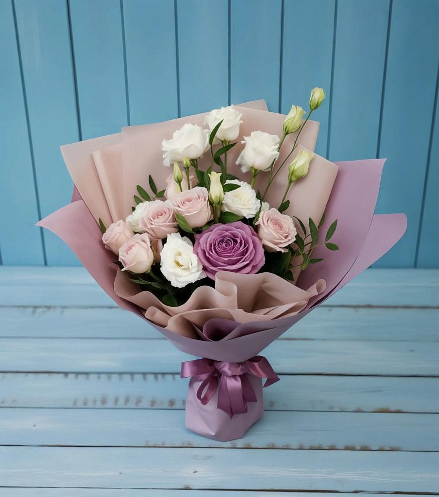 Букет цветов из: Розы и Лизиантусы в Донском Ставропольского края